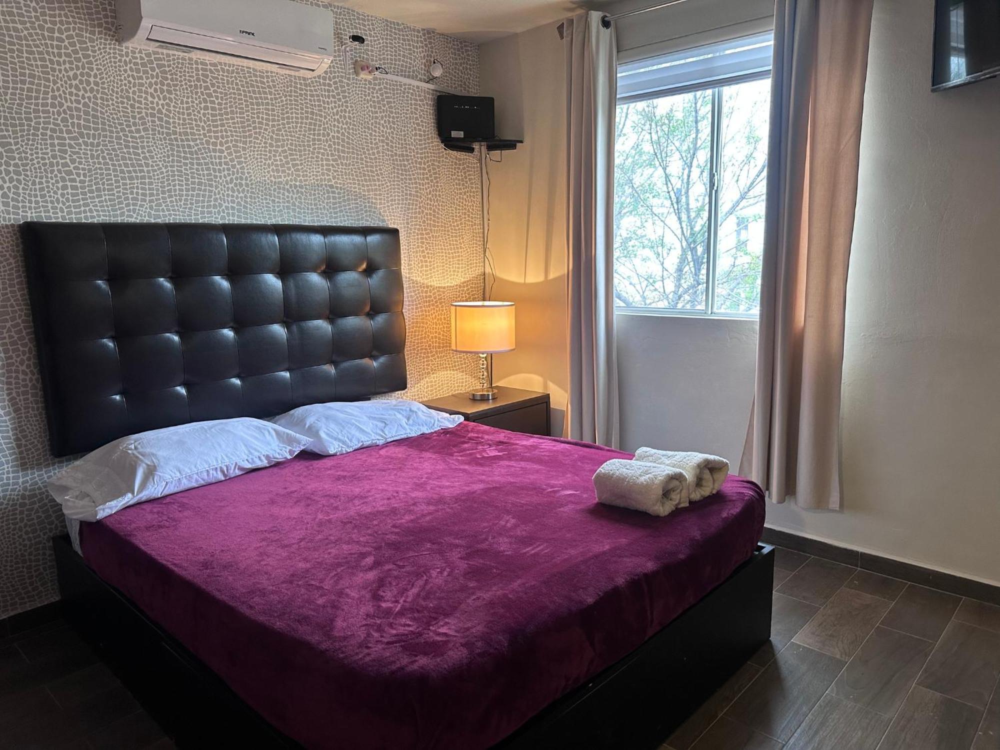 Suites Apodaca Εξωτερικό φωτογραφία