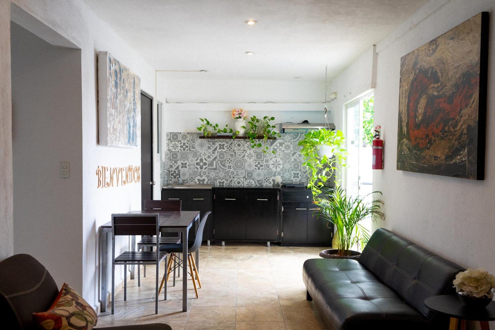Suites Apodaca Εξωτερικό φωτογραφία