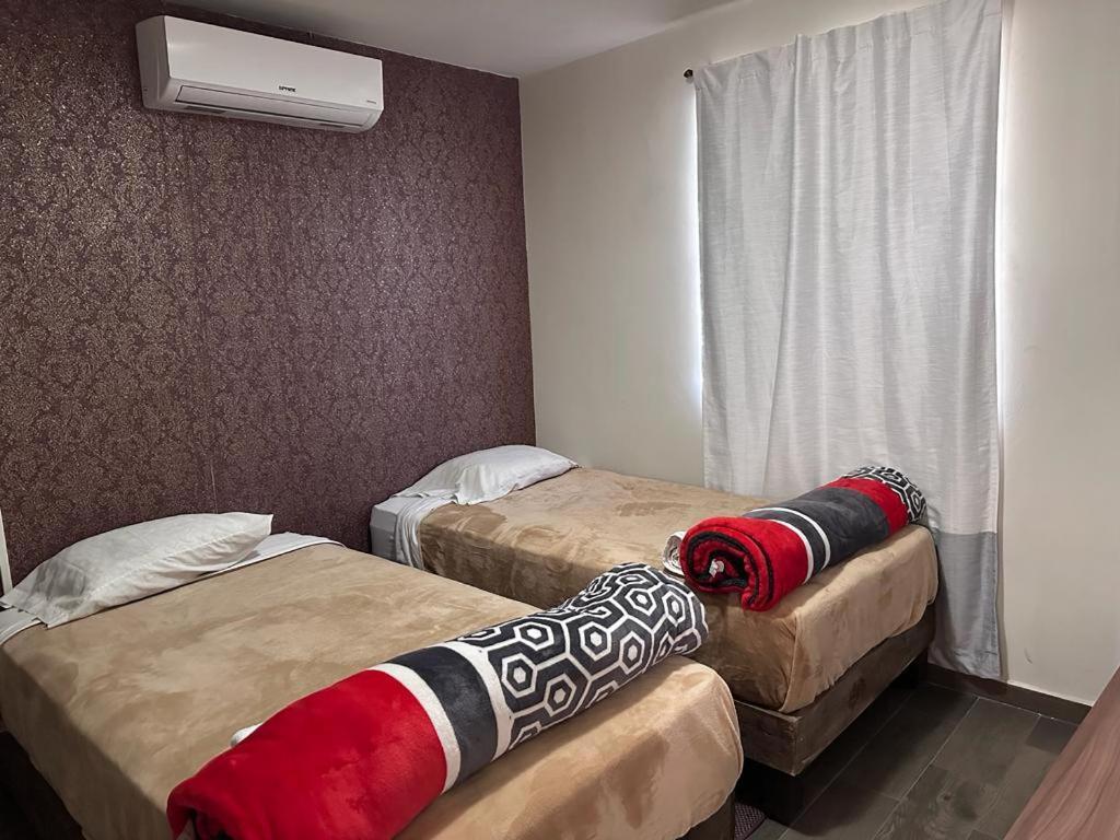 Suites Apodaca Εξωτερικό φωτογραφία